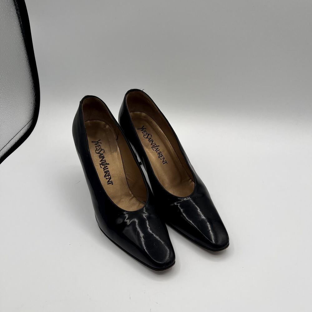 YVES SAINT LAURENT Vtg Black Patent Leather Pumps